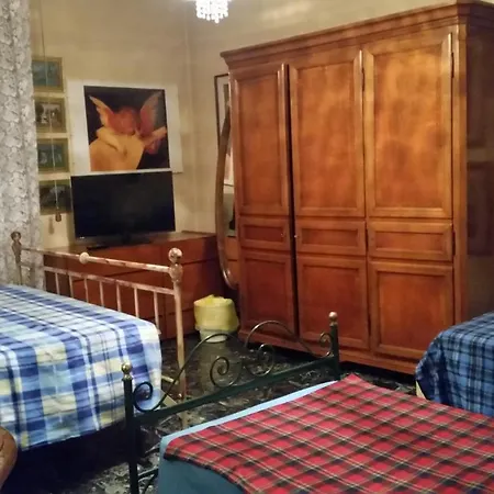 Casa Gramsci 住宿加早餐酒店 *